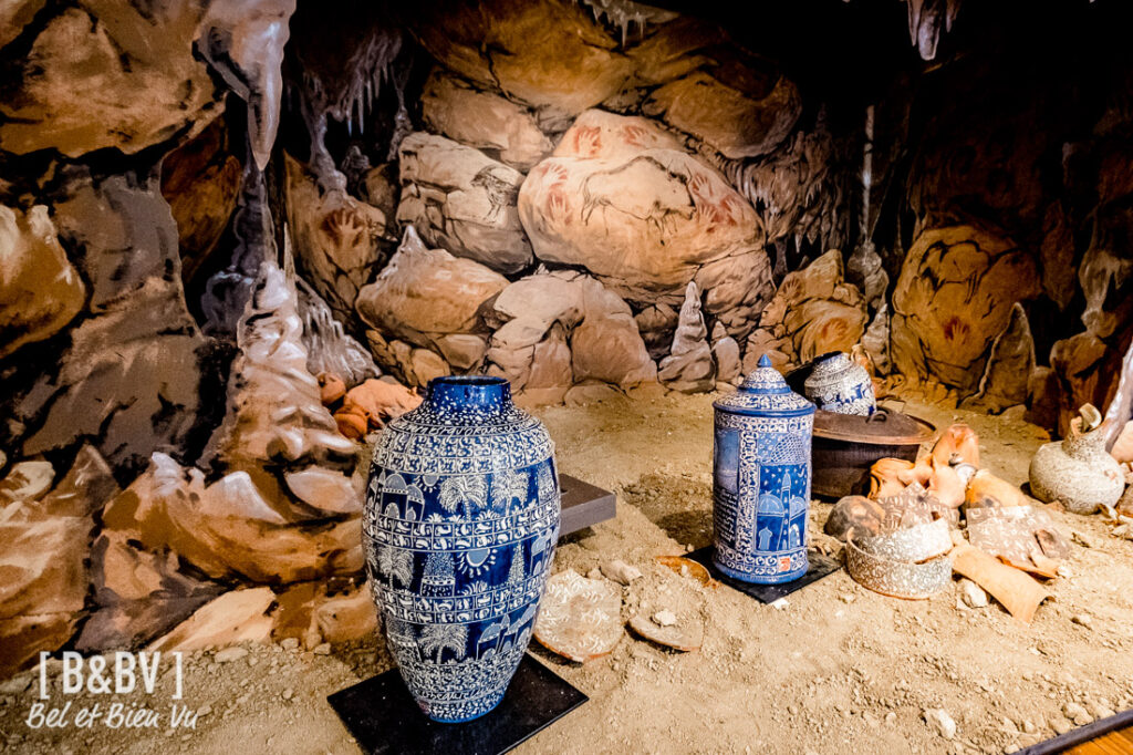Vases en céramique exposés au Grand Presbytère, Salle d’exposition Martres Tolosane.