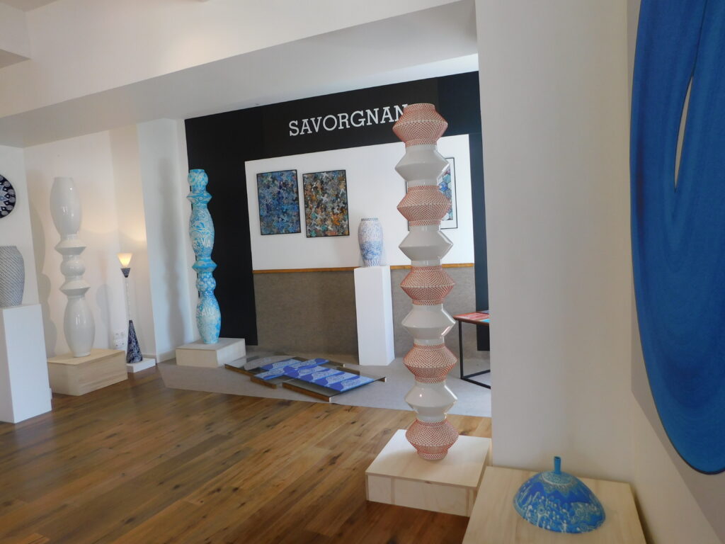 Vases artistiques exposés au Grand Presbytère, Salle d’exposition Martres Tolosane.