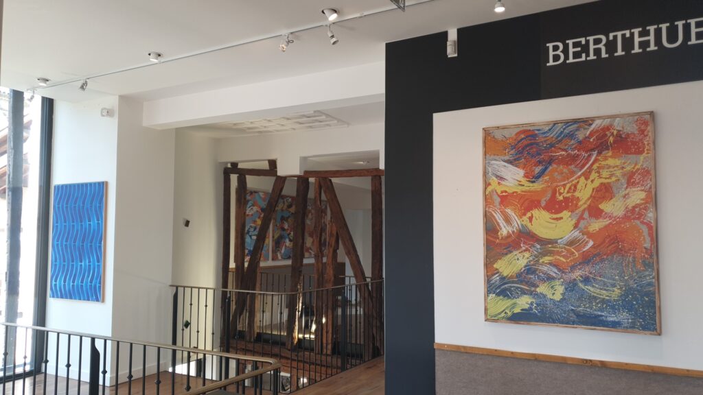 Salle d’exposition Martres Tolosane, Le Grand Presbytère, œuvres d'art.