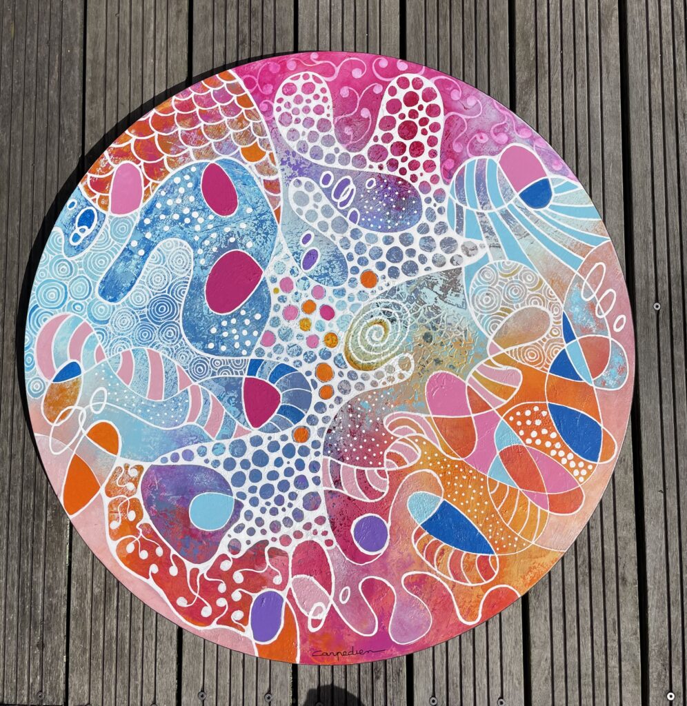 Œuvre colorée et abstraite exposée au Grand Presbytère, Martres Tolosane.