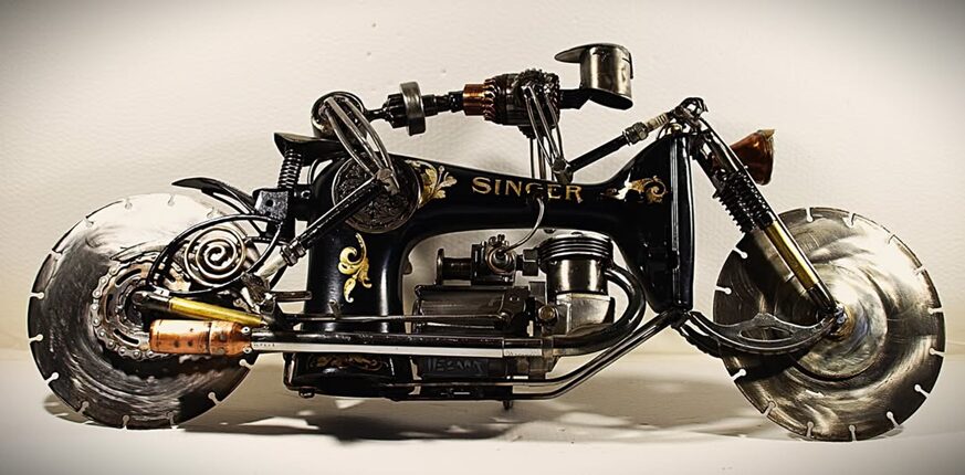 Moteur de moto rétro aménagé, inspiré par Le Grand Presbytère Martres Tolosane.